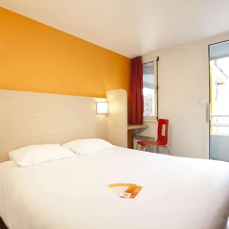 Premiere Classe Clermont-ferrand Hotel