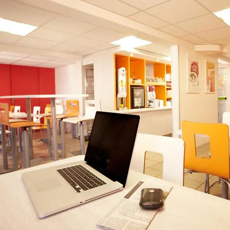 Hotel Premiere Classe Clermont-ferrand *