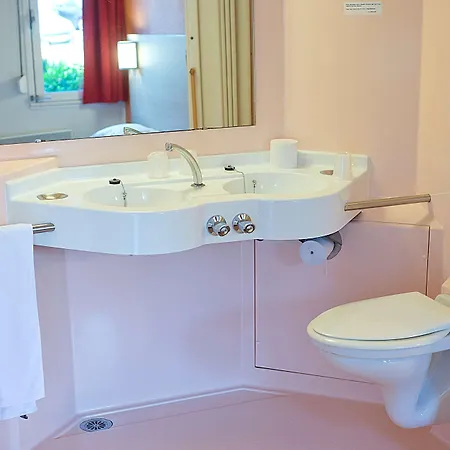 Premiere Classe Clermont-ferrand Hotel