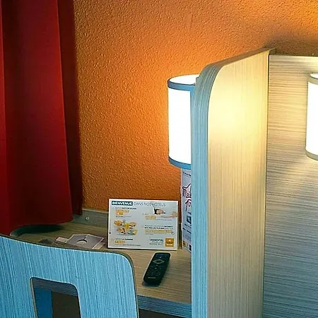 Hotell Premiere Classe Clermont-ferrand *