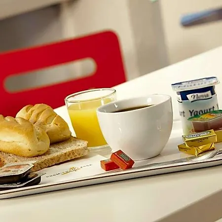 Premiere Classe Clermont-ferrand Hotell *