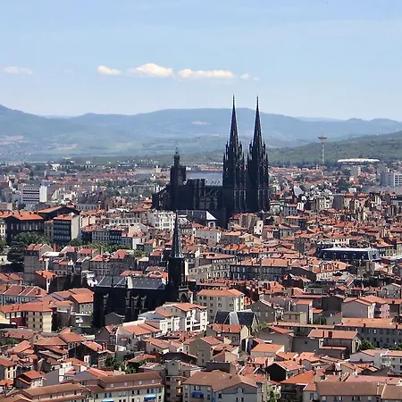 プレミア クラッセ クレルモン フェラン ホテル オービエール