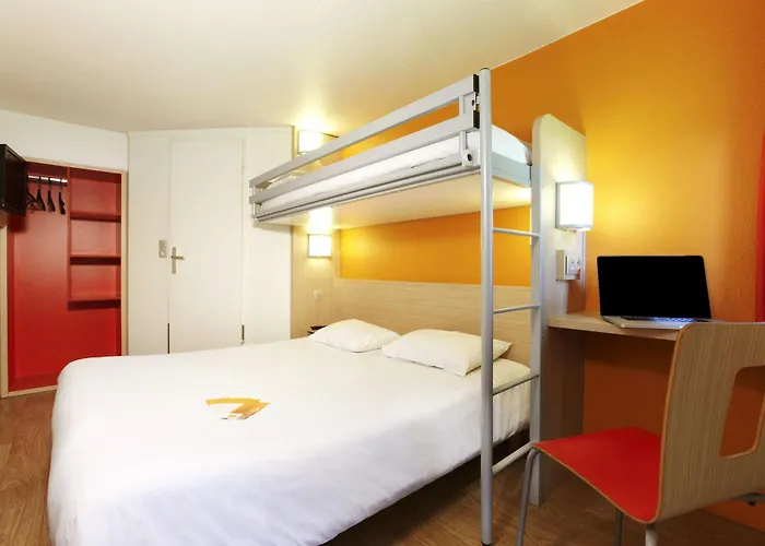 Отель Premiere Classe Clermont-ferrand *