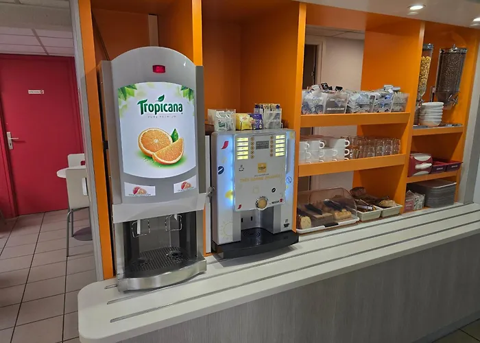 Отель Premiere Classe Clermont-ferrand *