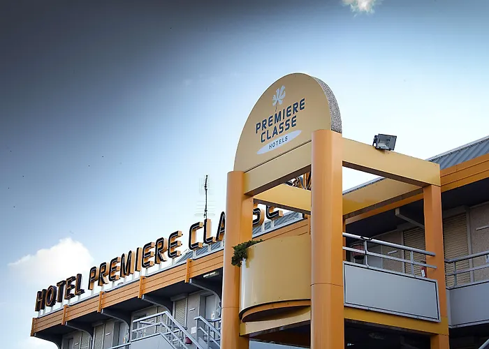 Отель Premiere Classe Clermont-ferrand