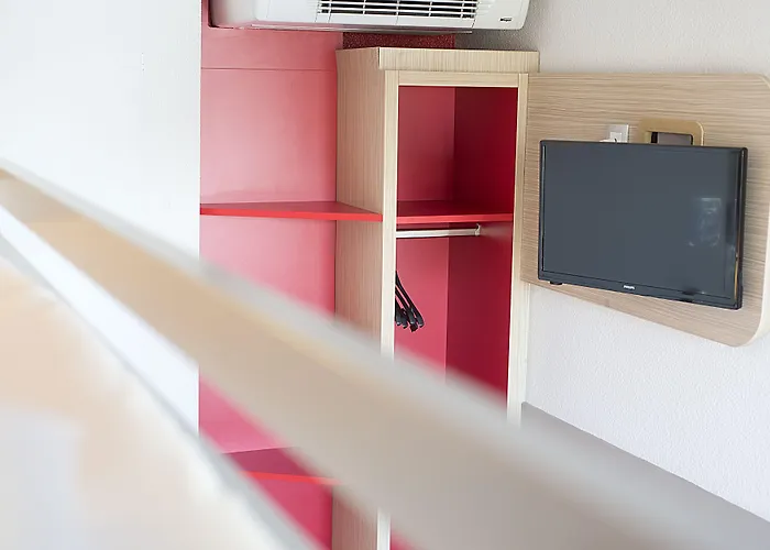 Premiere Classe Clermont-ferrand Отель *