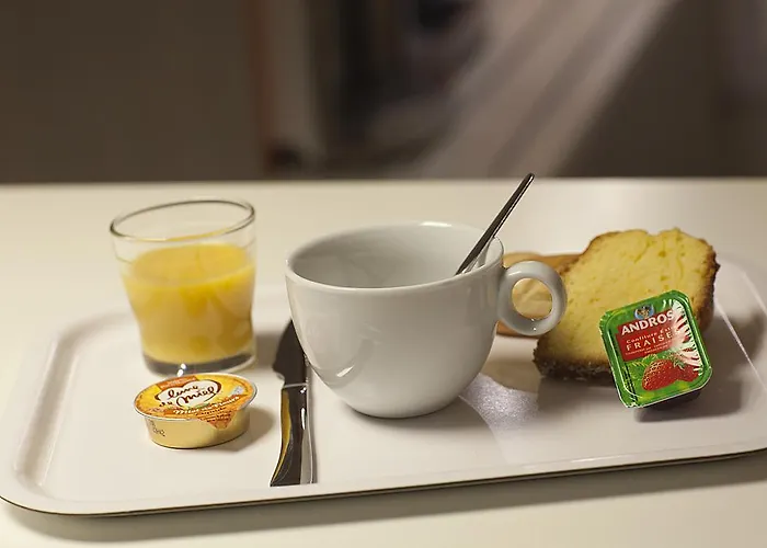 Отель Premiere Classe Clermont-ferrand Обьер